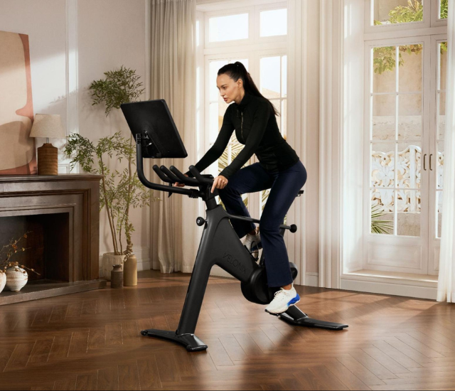 Woman using Speediance Velonix