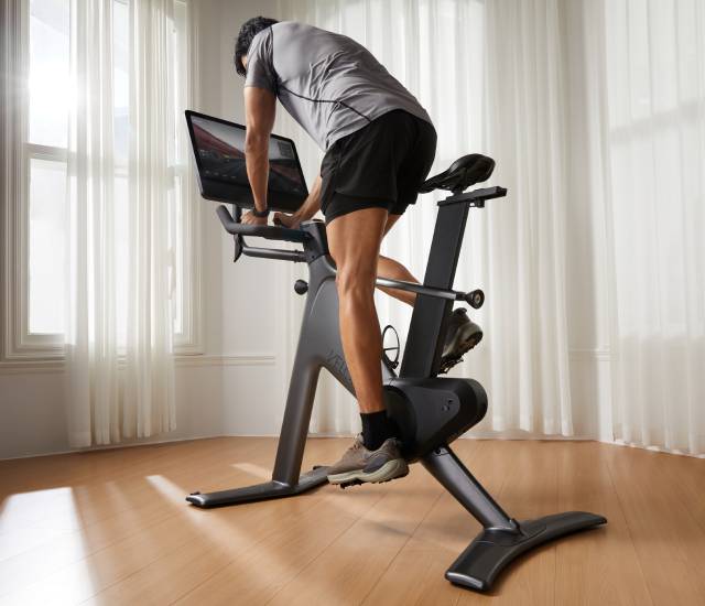 Real-Time L/R Balance on Stationary Bike: Correct Cycling Imbalances with VeloNix