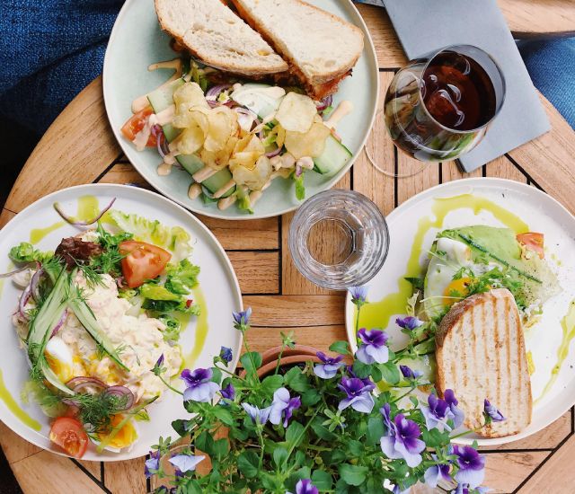 A scientific guide to a balanced diet for muscle building