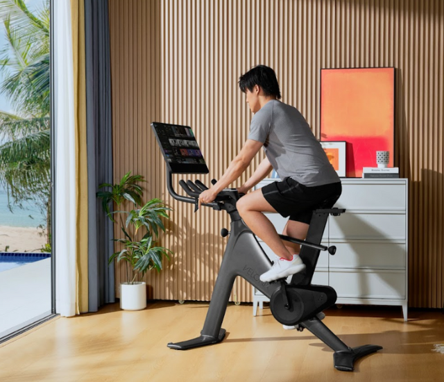 8 Best At-Home Leg Workouts (No Gym Needed)